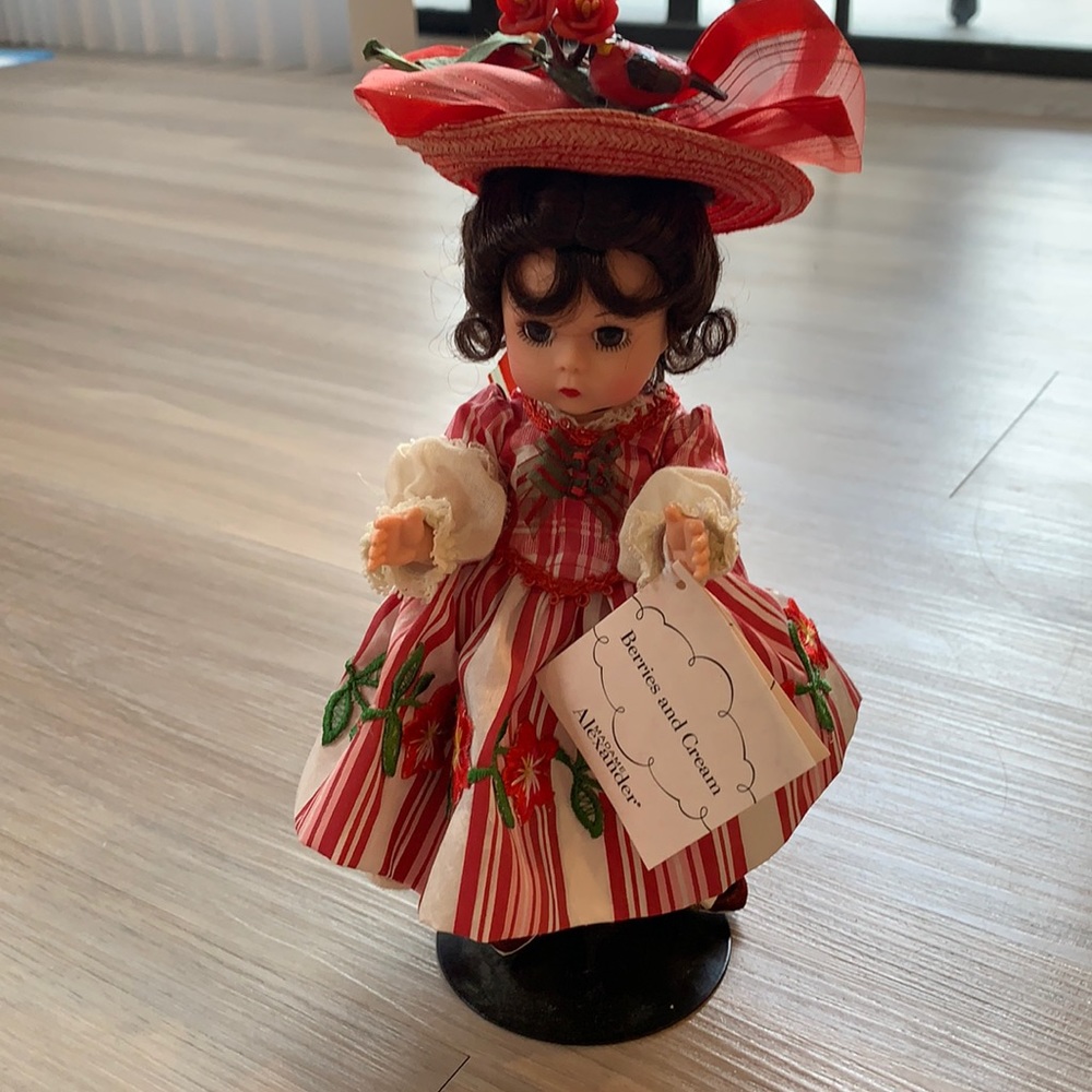 madame alexander berries and cream